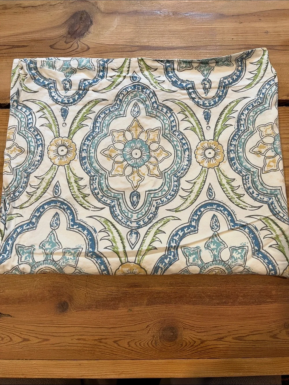 POTTERY BARN Oversized Standard Floral Pillow Cover Sham Medallion